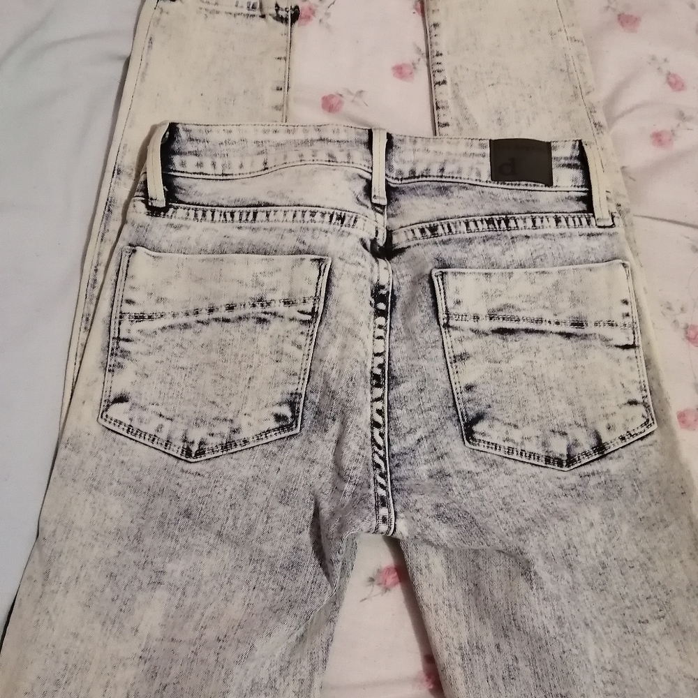 2FOR30 Denimocracy Light Wash Skinny Jeans